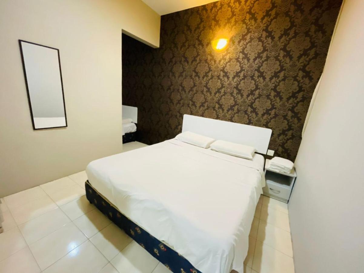 M Hotel جوهر بهرو المظهر الخارجي الصورة