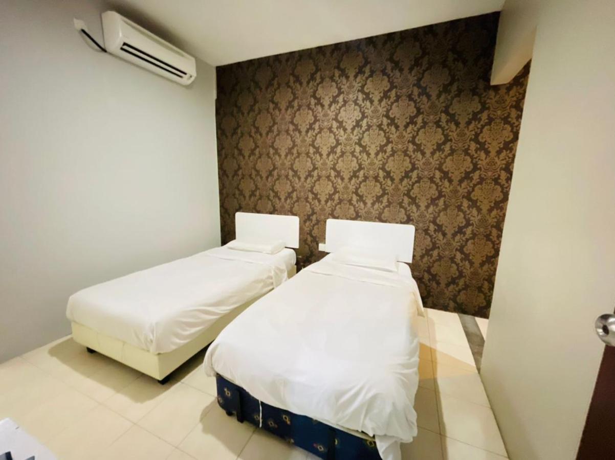 M Hotel جوهر بهرو المظهر الخارجي الصورة